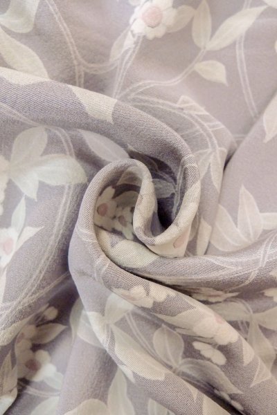 Photo12: O1002H Vintage Japanese kimono Pale Grayish Wisteria KOMON dyed for women / Silk. Flower (Grade C) (12)