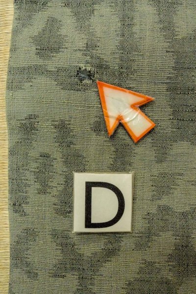 Photo17: O1002O Vintage Japanese kimono Grayish Green TSUMUGI pongee for women / Linen. Chinz pattern (Grade D) (17)