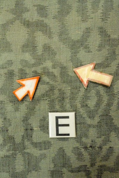 Photo18: O1002O Vintage Japanese kimono Grayish Green TSUMUGI pongee for women / Linen. Chinz pattern (Grade D) (18)