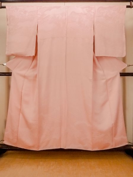 Photo1: O1002Q Vintage Japanese kimono Shiny Pink IROMUJI plain colored for women / Silk., Base woven pattern: Pine tree/branch/needle, House, Stream, Gap in a cloud, Folding fan pattern (Grade B) (1)