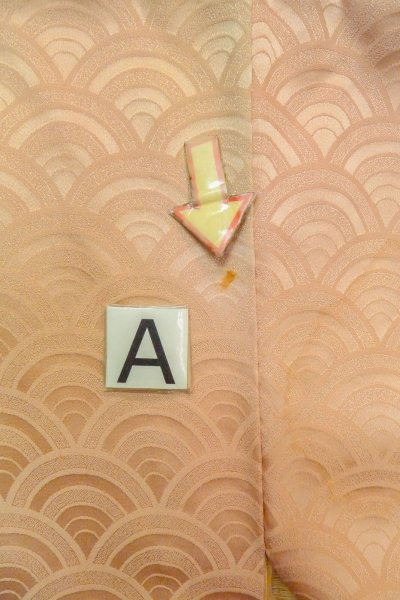 Photo15: O1002R Vintage Japanese kimono Pale Light Pink IROMUJI plain colored for women / Silk. (Grade C) (15)