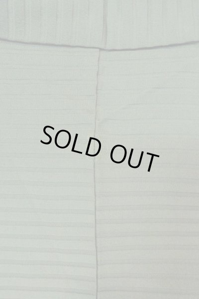 Photo3: O1002S Vintage Japanese kimono Light Grayish Green IROMUJI plain colored for women / Silk., There are some patterns on the lining. (Grade C) (3)