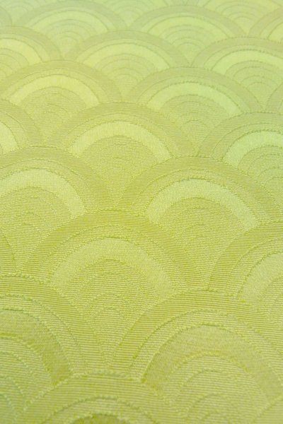 Photo10: O1002T Vintage Japanese kimono Shiny Light Yellowish Green IROMUJI plain colored for women / Silk. (Grade C) (10)
