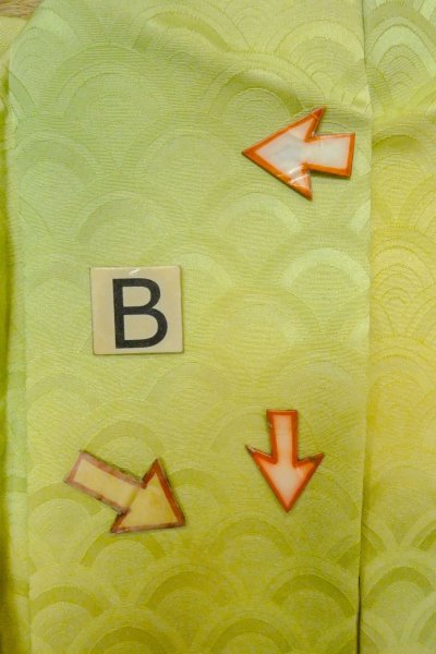 Photo15: O1002T Vintage Japanese kimono Shiny Light Yellowish Green IROMUJI plain colored for women / Silk. (Grade C) (15)