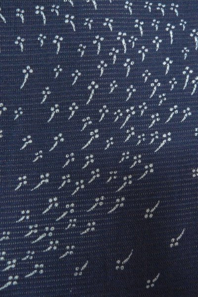 Photo8: O1002U Vintage Japanese kimono Dark Indigo Blue HITOE unlined for women / Silk. Abstract pattern, Japanese killifish pattern (Grade C) (8)