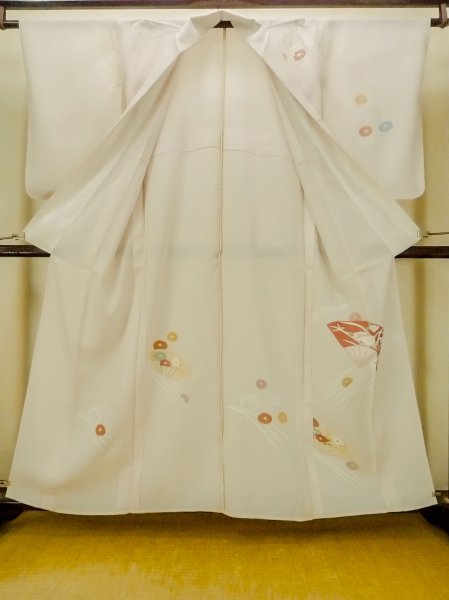 Photo2: O1002V Vintage Japanese kimono Light Grayish Pink TSUKESAGE formal for women / Silk. Chrysanthemum (Grade C) (2)