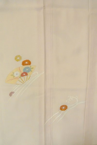 Photo4: O1002V Vintage Japanese kimono Light Grayish Pink TSUKESAGE formal for women / Silk. Chrysanthemum (Grade C) (4)