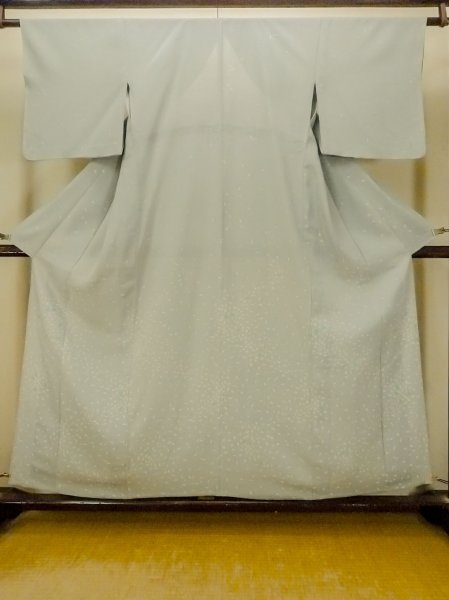 Photo1: O1002W Vintage Japanese kimono Light Grayish Light Blue TSUKESAGE formal for women / Silk. Leaf (Grade D) (1)