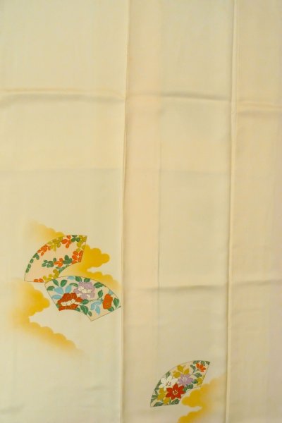 Photo5: O1002Z Vintage Japanese kimono Pale Ivory HOUMONGI formal for women / Silk. Flower (Grade C) (5)