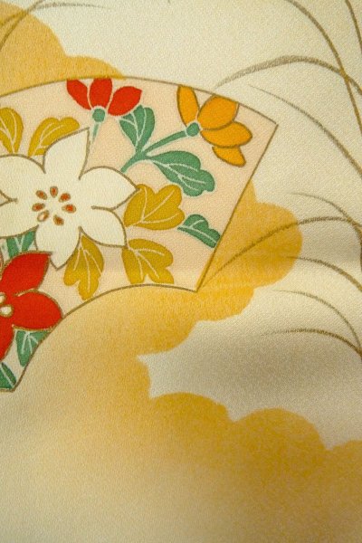 Photo8: O1002Z Vintage Japanese kimono Pale Ivory HOUMONGI formal for women / Silk. Flower (Grade C) (8)