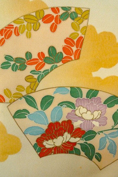 Photo9: O1002Z Vintage Japanese kimono Pale Ivory HOUMONGI formal for women / Silk. Flower (Grade C) (9)