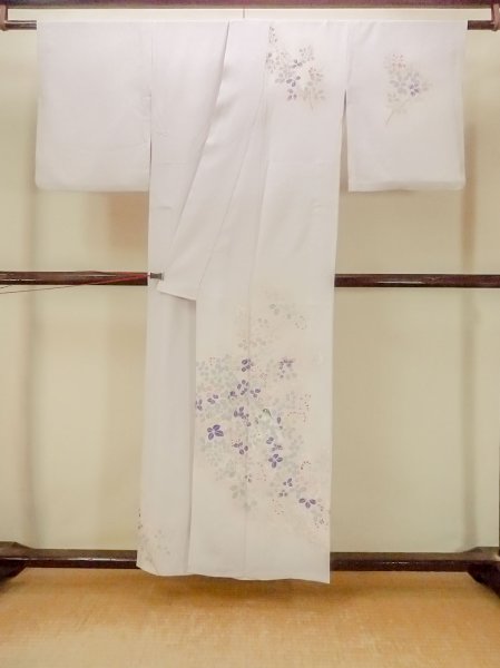 Photo2: O1003B Vintage Japanese kimono Pale Pink HOUMONGI formal for women / Silk. SAKURA cherry blossom (Grade C) (2)