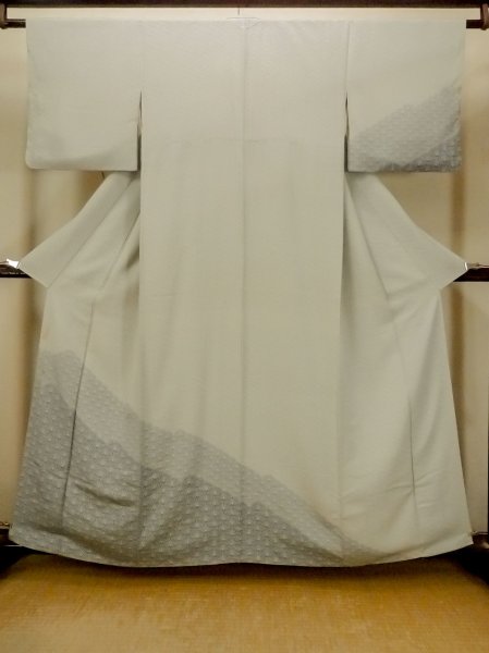 Photo1: O1003D Vintage Japanese kimono Pale Grayish Light Blue HOUMONGI formal for women / Silk. Chrysanthemum (Grade C) (1)