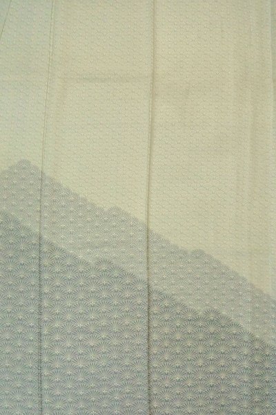 Photo4: O1003D Vintage Japanese kimono Pale Grayish Light Blue HOUMONGI formal for women / Silk. Chrysanthemum (Grade C) (4)