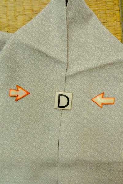 Photo18: O1003D Vintage Japanese kimono Pale Grayish Light Blue HOUMONGI formal for women / Silk. Chrysanthemum (Grade C) (18)