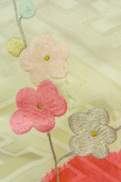 Photo8: O1003F Vintage Japanese kimono Shiny White FURISODE long-sleeved for women / Silk. Chrysanthemum (Grade C) (8)