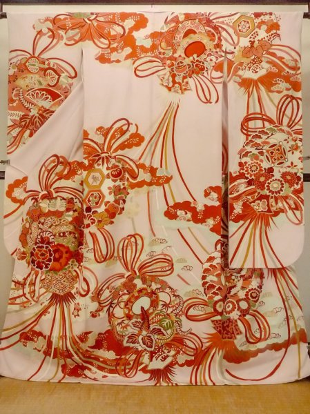 Photo1: O1105A Antique Japanese kimono Light Pink FURISODE long-sleeved for women / Silk. Peony, There is a design on the bottom of the lining. (Grade C) (1)