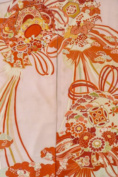 Photo6: O1105A Antique Japanese kimono Light Pink FURISODE long-sleeved for women / Silk. Peony, There is a design on the bottom of the lining. (Grade C) (6)