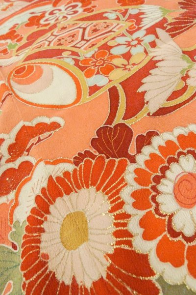 Photo26: O1105A Antique Japanese kimono Light Pink FURISODE long-sleeved for women / Silk. Peony, There is a design on the bottom of the lining. (Grade C) (26)