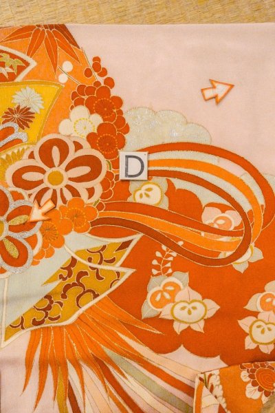 Photo36: O1105A Antique Japanese kimono Light Pink FURISODE long-sleeved for women / Silk. Peony, There is a design on the bottom of the lining. (Grade C) (36)