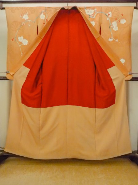 Photo4: O1105B Antique Japanese kimono Pale Orange FURISODE long-sleeved for women / Silk. Peony (Grade C) (4)