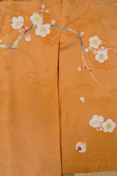 Photo7: O1105B Antique Japanese kimono Pale Orange FURISODE long-sleeved for women / Silk. Peony (Grade C) (7)