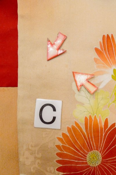 Photo29: O1105B Antique Japanese kimono Pale Orange FURISODE long-sleeved for women / Silk. Peony (Grade C) (29)