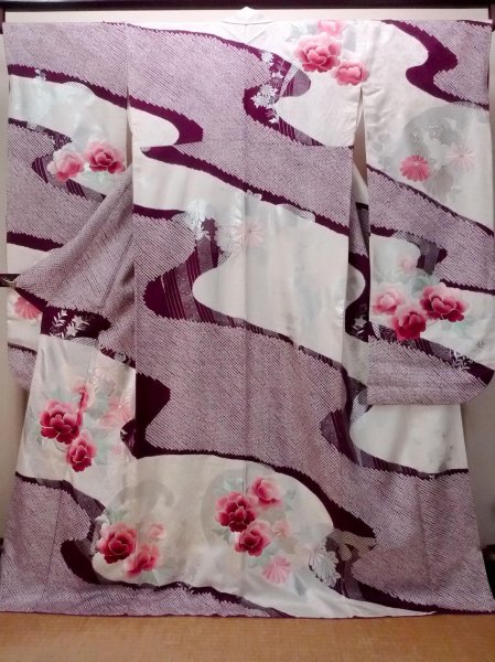 Photo1: O1126A Vintage Japanese kimono White FURISODE long-sleeved for women / Silk. Peony (Grade B) (1)