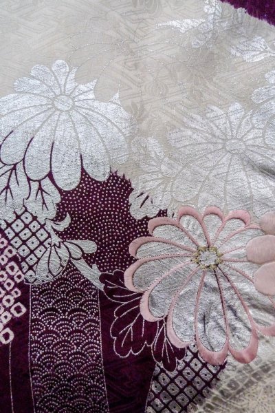 Photo14: O1126A Vintage Japanese kimono White FURISODE long-sleeved for women / Silk. Peony (Grade B) (14)