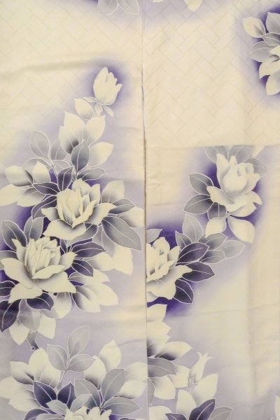 Photo5: O1126B Used Japanese kimono White FURISODE long-sleeved for women / Silk. Rose (Grade B) (5)