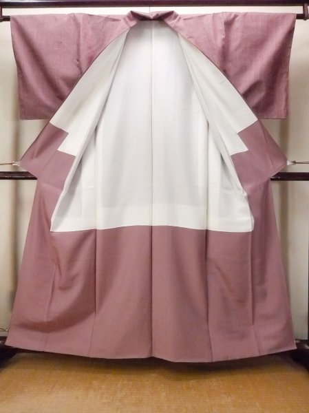 Photo2: O1126C Used Japanese kimono Grayish Red TSUMUGI pongee for women / Silk. (Grade B) (2)