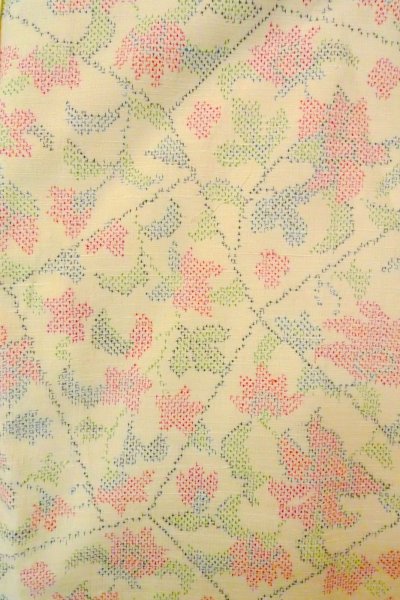 Photo3: Mint O1126D Vintage Japanese kimono Ivory TOKAMACHI-TSUMUGI for women / Silk. Flower (Grade A) (3)