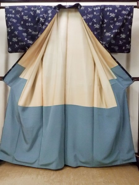 Photo2: Mint O1126T Used Japanese kimono Indigo Blue TSUMUGI pongee for women / Silk. Flower (Grade A) (2)