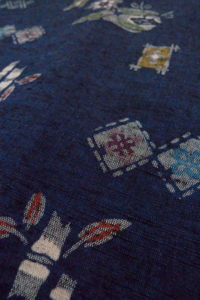Photo8: Mint O1126T Used Japanese kimono Indigo Blue TSUMUGI pongee for women / Silk. Flower (Grade A) (8)