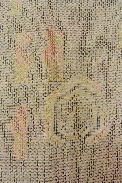 Photo6: O1126V Vintage Japanese kimono Beige TSUMUGI pongee for women / Silk. Tortoise-shell pattern(Hexagonal pattern) (Grade B) (6)