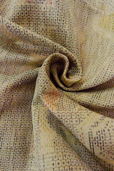 Photo12: O1126V Vintage Japanese kimono Beige TSUMUGI pongee for women / Silk. Tortoise-shell pattern(Hexagonal pattern) (Grade B) (12)