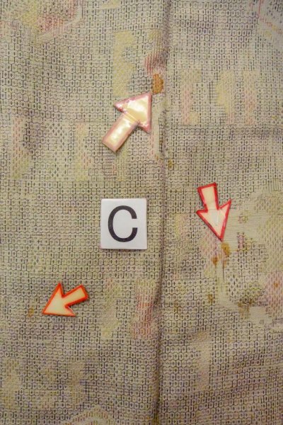 Photo16: O1126V Vintage Japanese kimono Beige TSUMUGI pongee for women / Silk. Tortoise-shell pattern(Hexagonal pattern) (Grade B) (16)