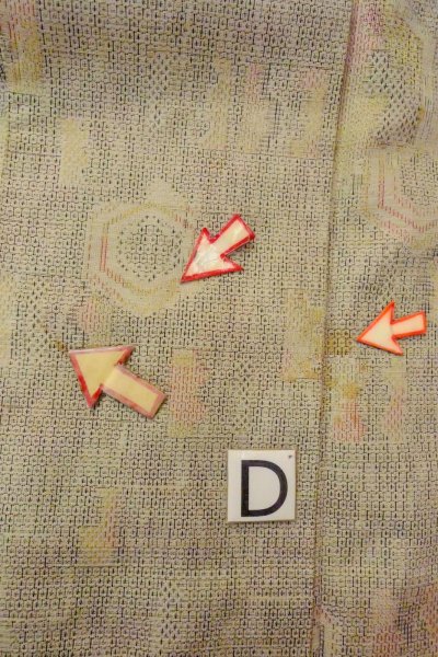 Photo17: O1126V Vintage Japanese kimono Beige TSUMUGI pongee for women / Silk. Tortoise-shell pattern(Hexagonal pattern) (Grade B) (17)