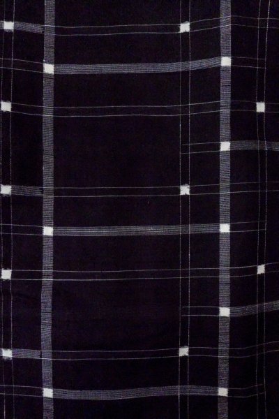 Photo3: O1126W Vintage Japanese kimono Black TSUMUGI pongee for women / Silk. Plaid Checks (Grade B) (3)