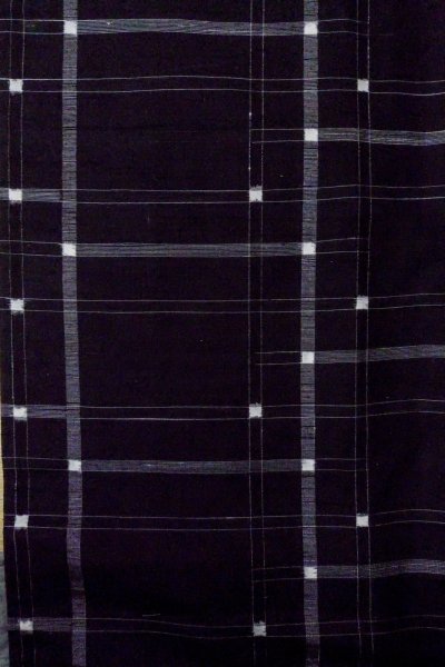 Photo4: O1126W Vintage Japanese kimono Black TSUMUGI pongee for women / Silk. Plaid Checks (Grade B) (4)