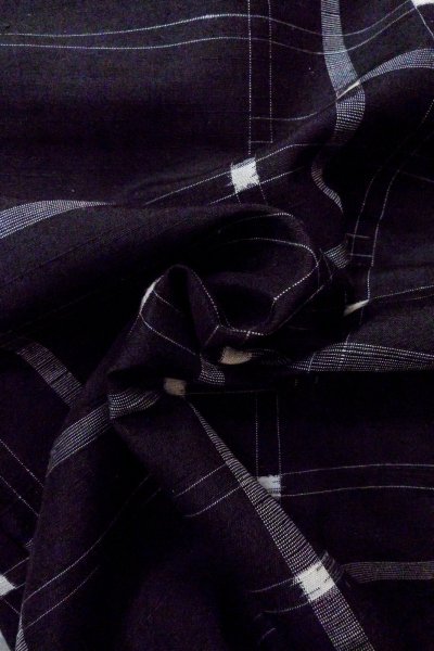 Photo12: O1126W Vintage Japanese kimono Black TSUMUGI pongee for women / Silk. Plaid Checks (Grade B) (12)