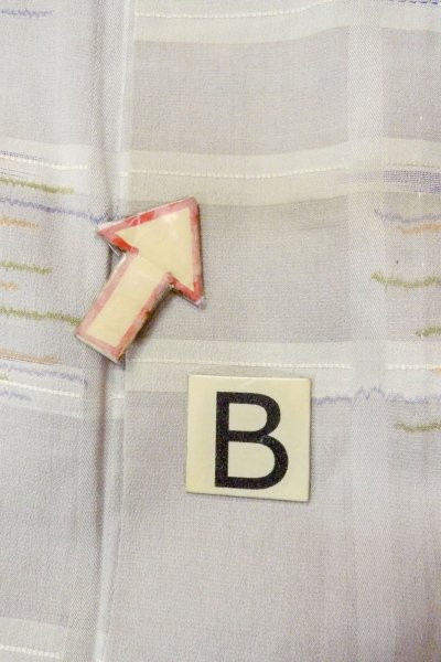 Photo16: O1127C Antique Japanese kimono Light Gray HITOE unlined for women / Silk. Line (Grade D) (16)