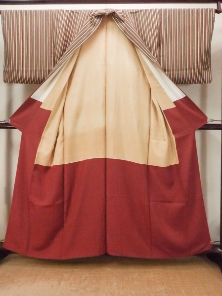 Photo2: O1127D Vintage Japanese kimono Green KOMON dyed for women / Silk. Stripes (Grade B) (2)