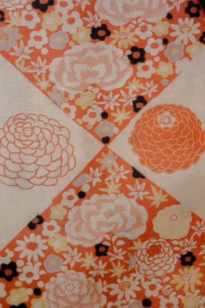 Photo13: O1205A Antique Japanese kimono Dark Red HAORI short jacket for women / Silk. Flower (Grade D) (13)