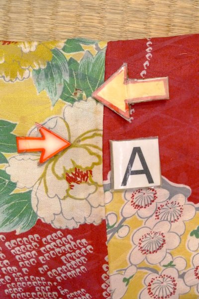 Photo15: O1205A Antique Japanese kimono Dark Red HAORI short jacket for women / Silk. Flower (Grade D) (15)