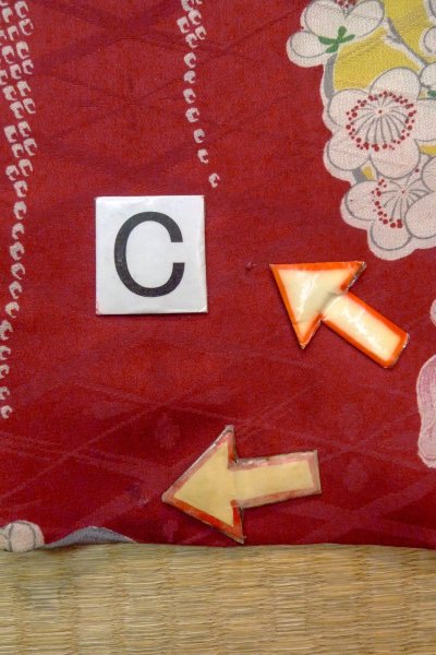 Photo17: O1205A Antique Japanese kimono Dark Red HAORI short jacket for women / Silk. Flower (Grade D) (17)