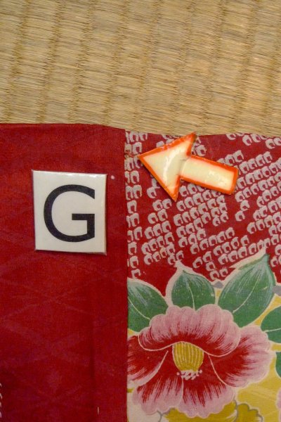 Photo21: O1205A Antique Japanese kimono Dark Red HAORI short jacket for women / Silk. Flower (Grade D) (21)