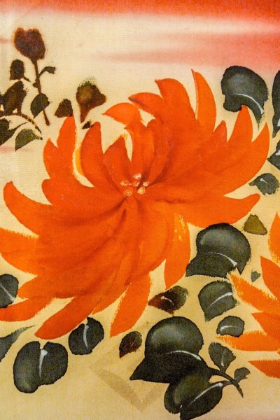 Photo8: O1205D Antique Japanese kimono Vivid Red HAORI short jacket for women / Silk. Chrysanthemum, Aging deterioration. The thread is partially loose. (Grade D) (8)