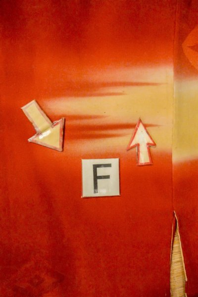 Photo25: O1205D Antique Japanese kimono Vivid Red HAORI short jacket for women / Silk. Chrysanthemum, Aging deterioration. The thread is partially loose. (Grade D) (25)