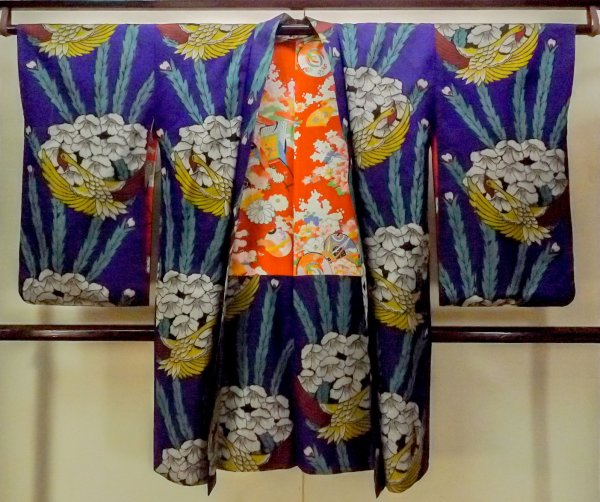 Photo1: O1205G Antique Japanese kimono Vivid Purple HAORI short jacket for women / Silk. Flower (Grade B) (1)